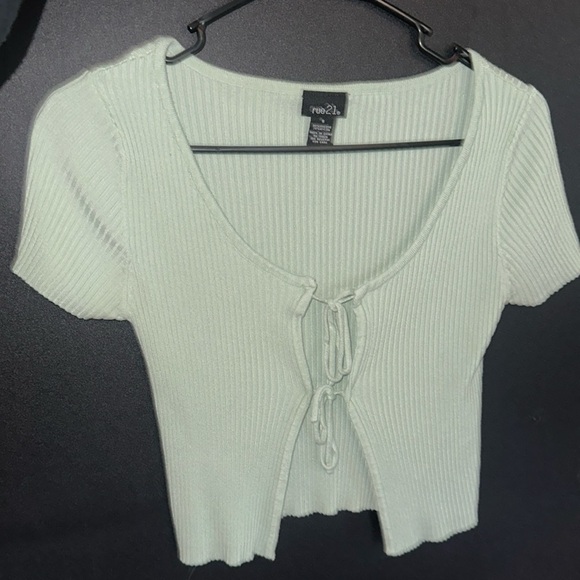 Rue 21 Size Small Mint Green Ribbed Front Double Tie Crop Top - Picture 2 of 5